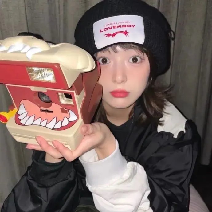 格洛丽亚在路上